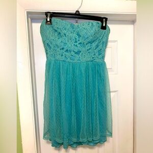 Strapless short dress, light teal sweetheart neckline, women/Juniors